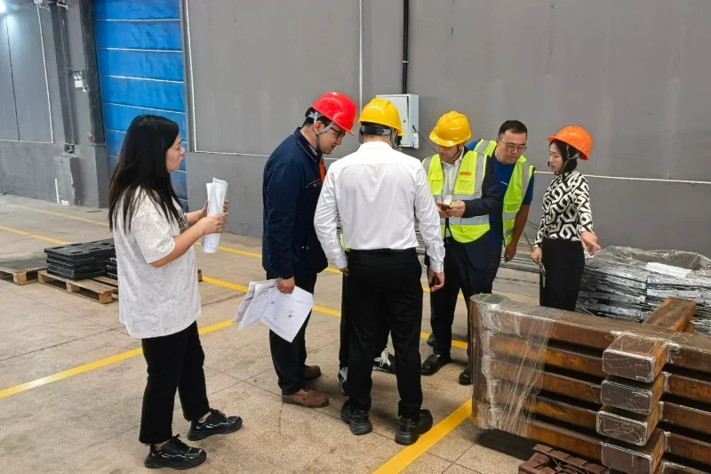 TESMEC-Vertreter besuchen die Produktionsanlage in Hehua, um Produktion und Umweltmanagement zu überprüfen